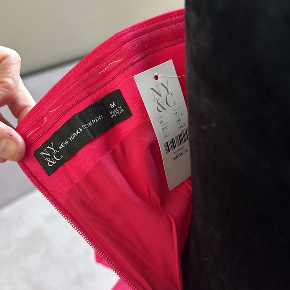 NWT New York & Co High-Low size Medium - Picture 6 of 8